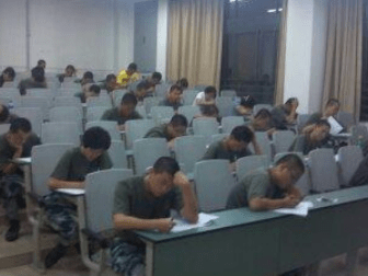 新生"高考数学132分入学考试12分" 大学回应