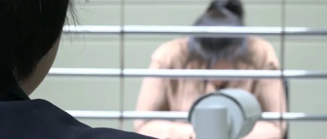 保姆因无法生育，拐走雇主家10月龄男婴35年，养子追问身世时谎称路边捡的，保姆因犯拐骗儿童罪获刑3年，警方还原当年案发经过