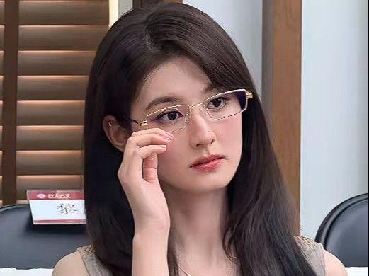 韩沛颖老同学戳破真相：拍戏删戏就喊委屈，上学时就觉得全世界都针对她