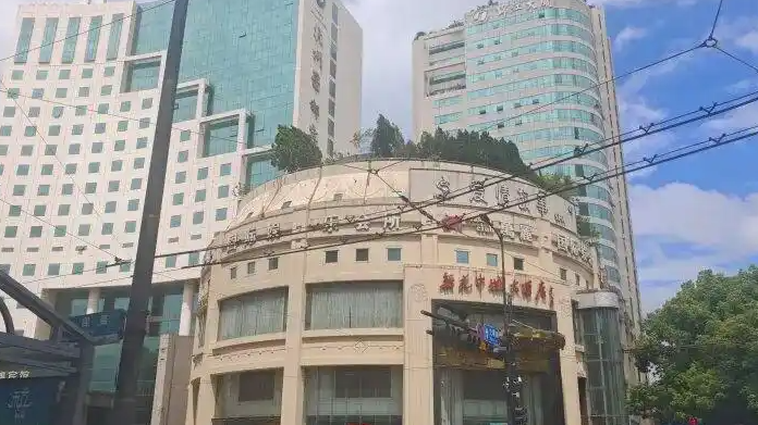 杭州知名酒楼关门 招牌系金庸题写