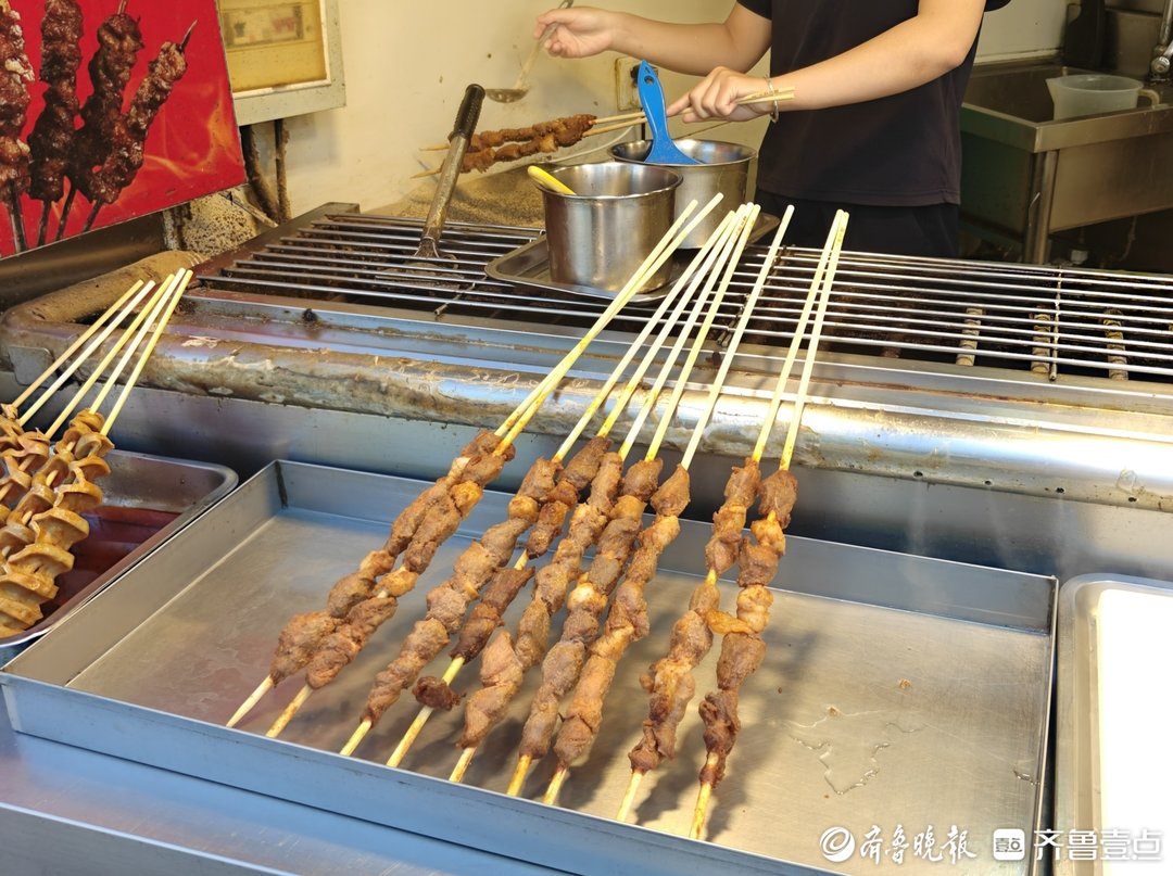 15元“羊肉大串”吃出鸭肉