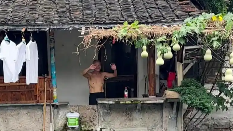 真人版葫芦娃和爷爷