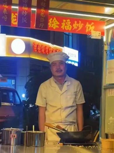 “沈腾合肥分腾”听劝卖炒饭爆红