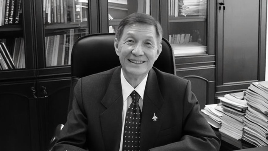 歼轰7飞机总设计师陈一坚逝世