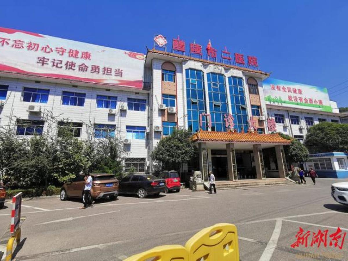 医院拿编外工的绩效给编制工涨工资