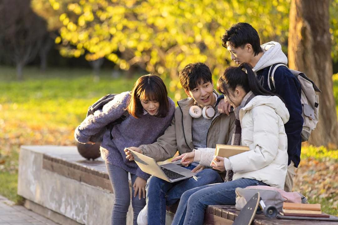 大学生每月生活费多少才算“够”