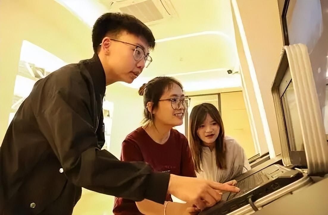 美媒：中国孩子比美国孩子强