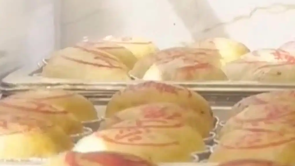 上海网红月饼爆单 一天卖出4万个