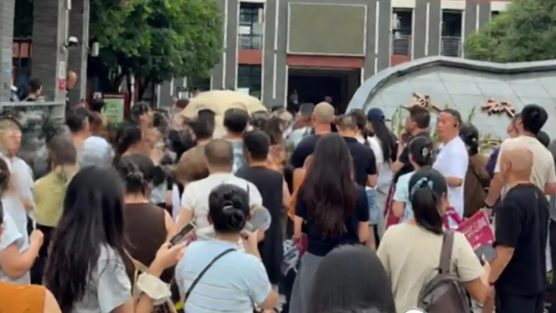 专家：办学不是办工厂