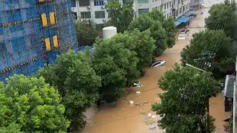 台风来袭 福建多地停工停产停课休市