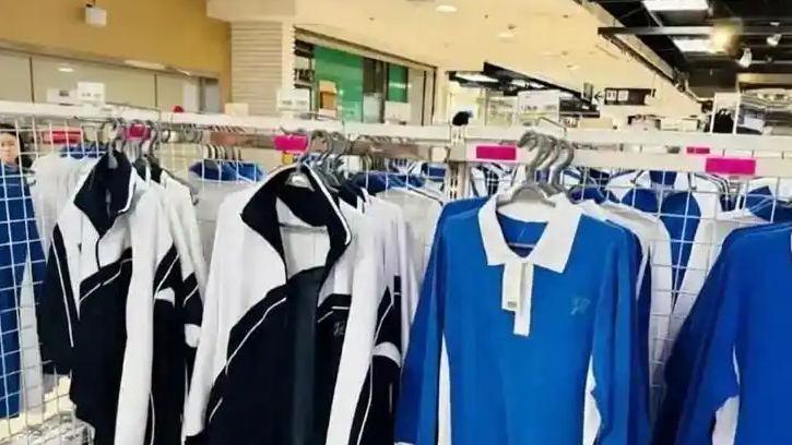 校服改革应把选择权交给家长学生