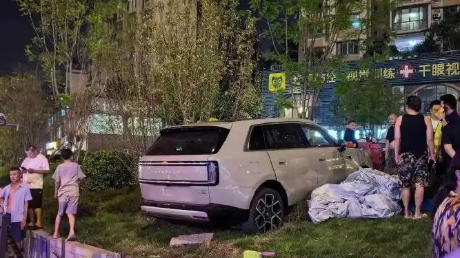 小米回应澎程试驾事故