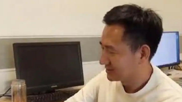 《仙剑3》龙套变游客短剧导演