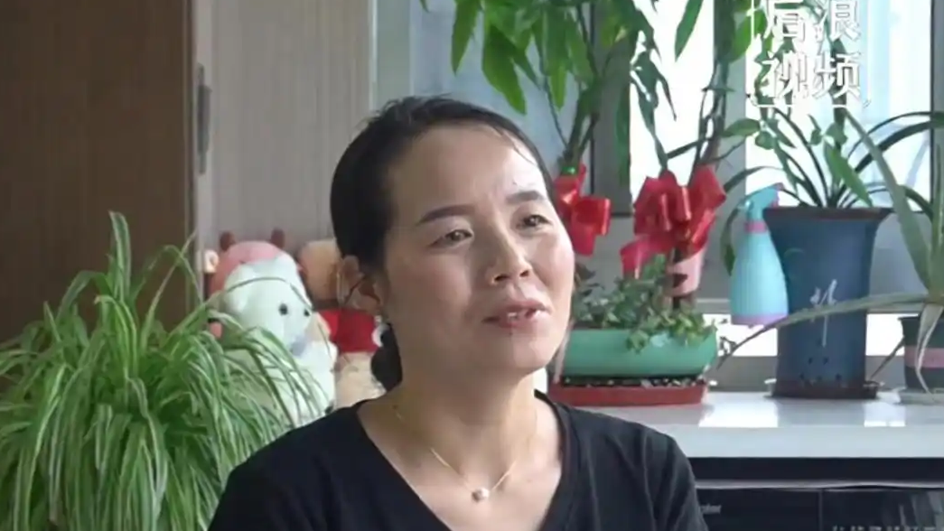 妈妈第一次坐飞机是送儿子上民航大学