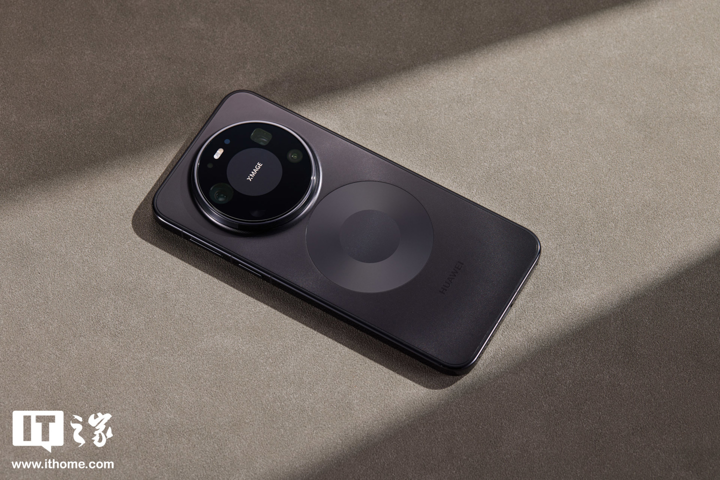 华为 Mate 80 系列手机获 HarmonyOS 7.0.0.107SP8 升级，优化相机、控制中心等使用体验
