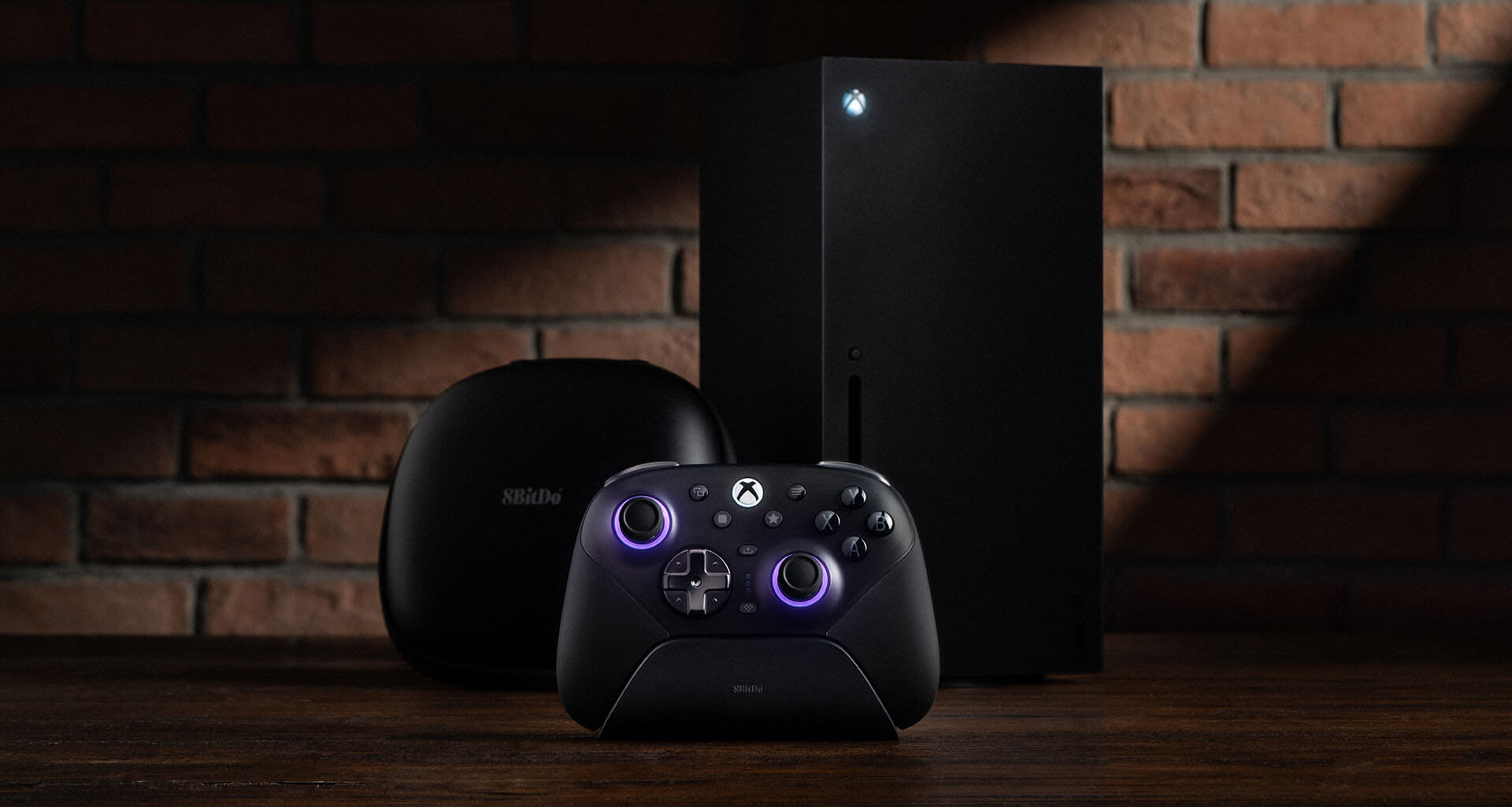 八位堂猎户座 3E 精英手柄套装 - XBOX 版预售：含本体、底座、配件，699 元