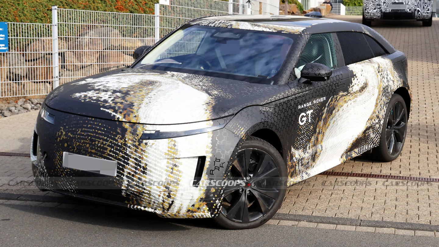路虎全新车型揽胜 GT 路试谍照曝光：家族最新成员，融合轿车、SUV 特征