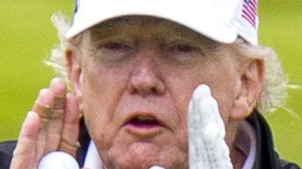 向特朗普追讨80万英镑诉讼费，英军情六处前官员把官司打到苏格兰