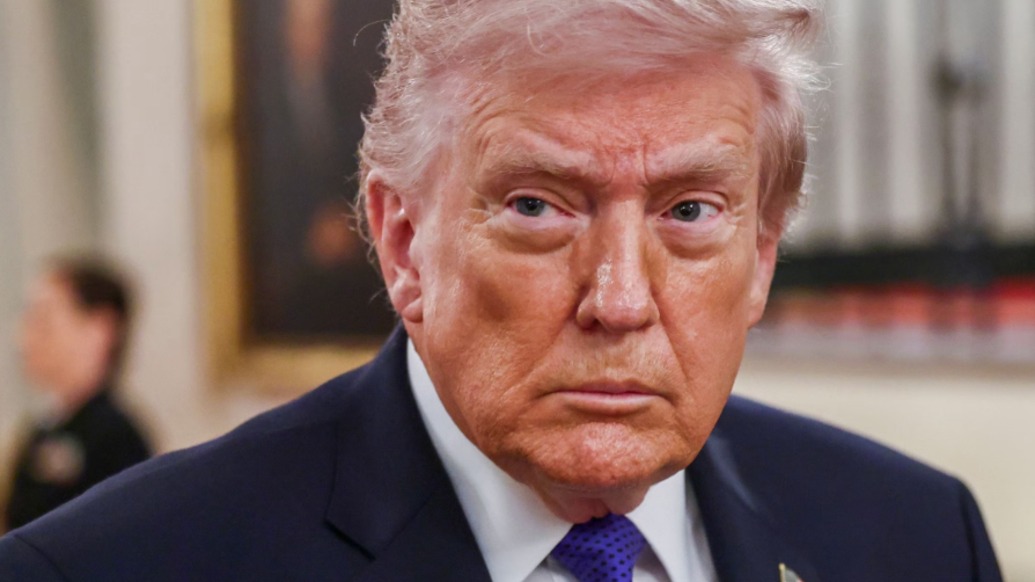 特朗普要禁CNN进白宫采访，再点名威胁《纽约时报》