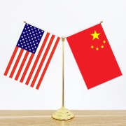 中美经贸磋商在美国纽约举行