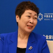 61岁妙可蓝多创始人柴琇辞去公司全部职务