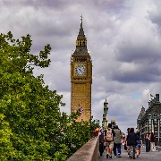 民意、法律、制度都不够条件，英国地方三党首为何仍聚会谋“拆家”？