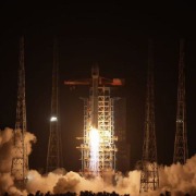 我国成功发射卫星互联网低轨26组卫星