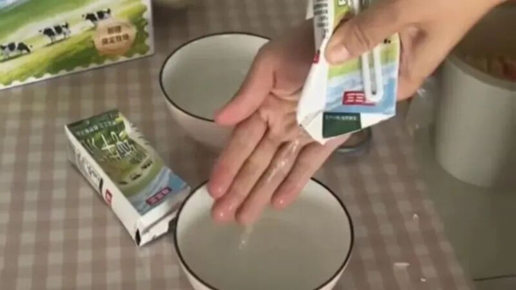 马三三乳业董事长就“纯牛奶倒出清水”出镜致歉：管理确实存在漏洞，配合调查接受监督