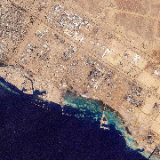 马克龙称将派兵保护沙特延布石油设施