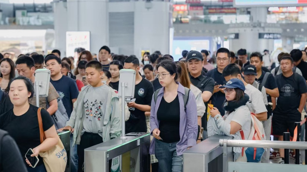 长三角铁路迎来返程高峰，预计今日发送旅客332万人次
