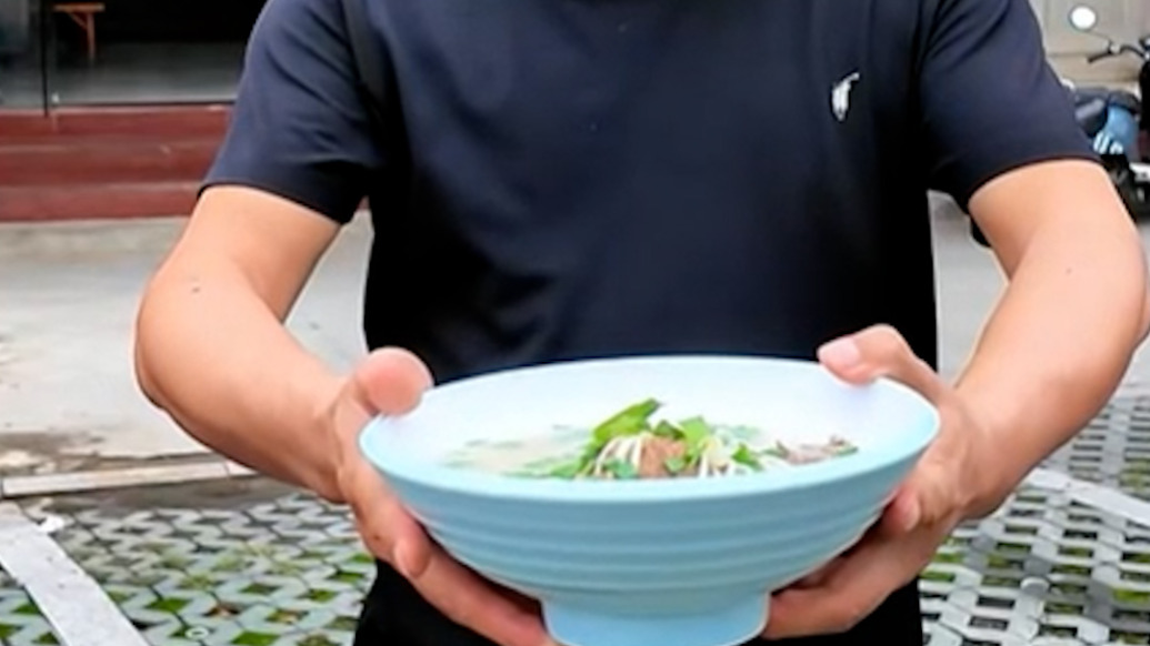 “归还遗失的两千元送百碗牛肉面”被指系策划广告，非遗传承人：在事实基础上想的内容