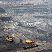 电力需求激增、库存告急，印度令112家燃煤电厂满负荷运行