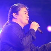 马上评｜热议“副教授刘欢”是缅怀，更是对人才评价的多元思考
