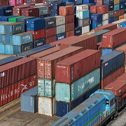 今年前8月全国社会物流总额243.6万亿元，同比增长4.9%
