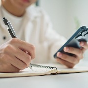 我国生成式人工智能用户规模突破7亿人