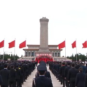 烈士纪念日向人民英雄敬献花篮仪式在京隆重举行，习近平等党和国家领导人出席