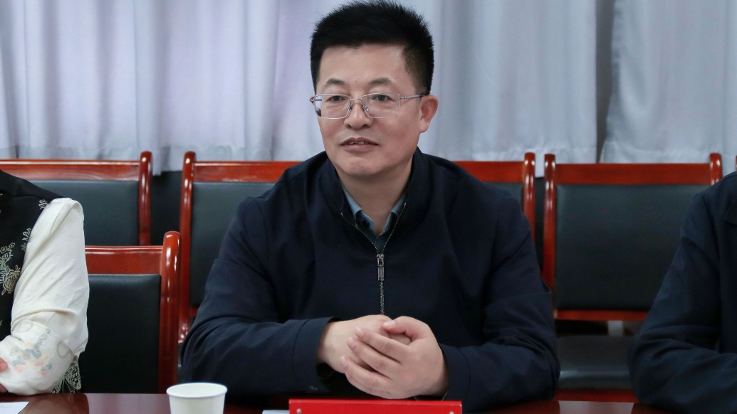 杨伟宏任延安大学校长