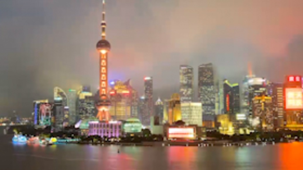 灯亮了！上海外滩景观照明开启重大活动模式