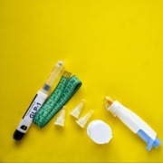 诺贝尔生理学或医学奖今年花落谁家？“减肥神药”背后的GLP-1研究大热