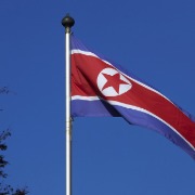 金正恩观摩中程战略导弹发射训练