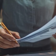 62家百亿私募集体出动，电子行业成调研焦点