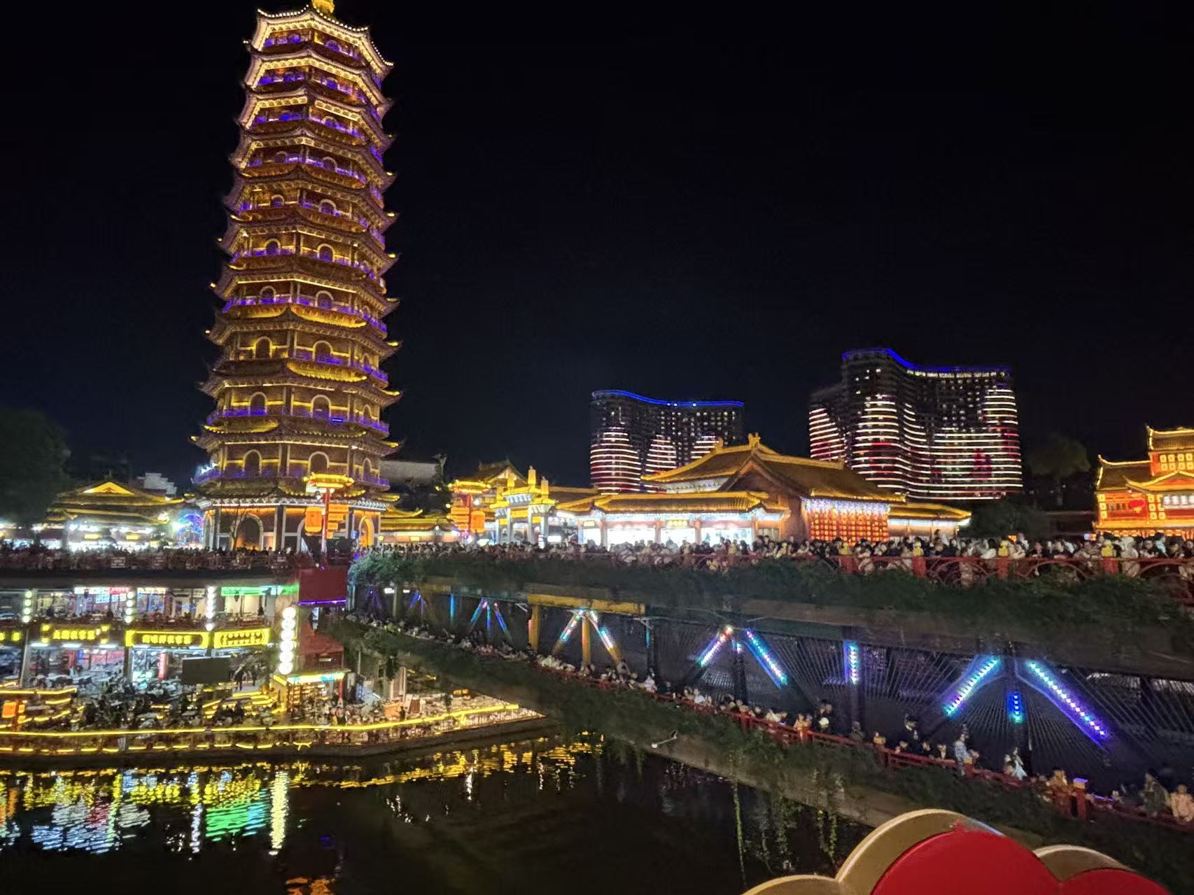 奔赴“县”场｜在他们“出发”与“留下”的地方，看见回归的浙商