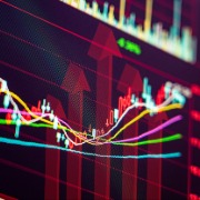 8家公募把脉四季度：市场或震荡缓步上行，科技转向业绩兑现
