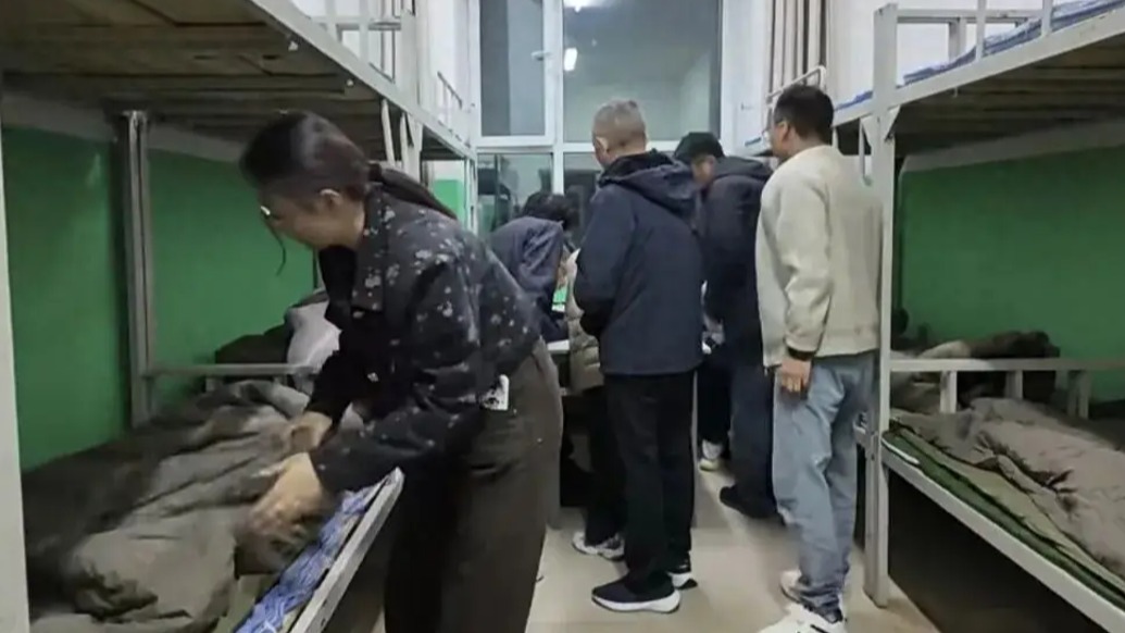 “10万游客涌进5万人的县城”后续：青海祁连县政府写信感谢学生，并发放文创礼包