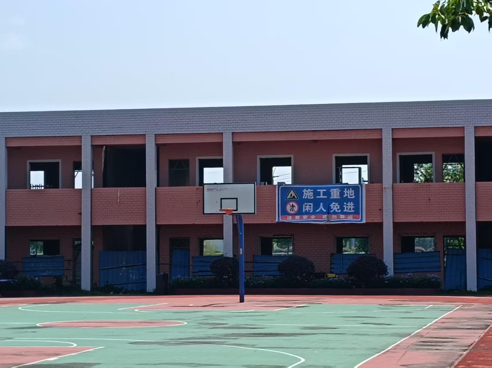 澎湃回声｜广东陆丰一青年捐建教学楼烂尾十二年续：当地已动工修缮