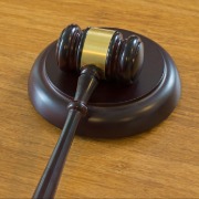 辽宁营口集中宣判2起涉黑涉恶案件：一团伙长期殴打拦截渔民并非法捕捞