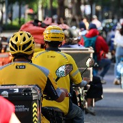 账号封禁须人工审核！骑手、网约车司机、主播权益保障有新规