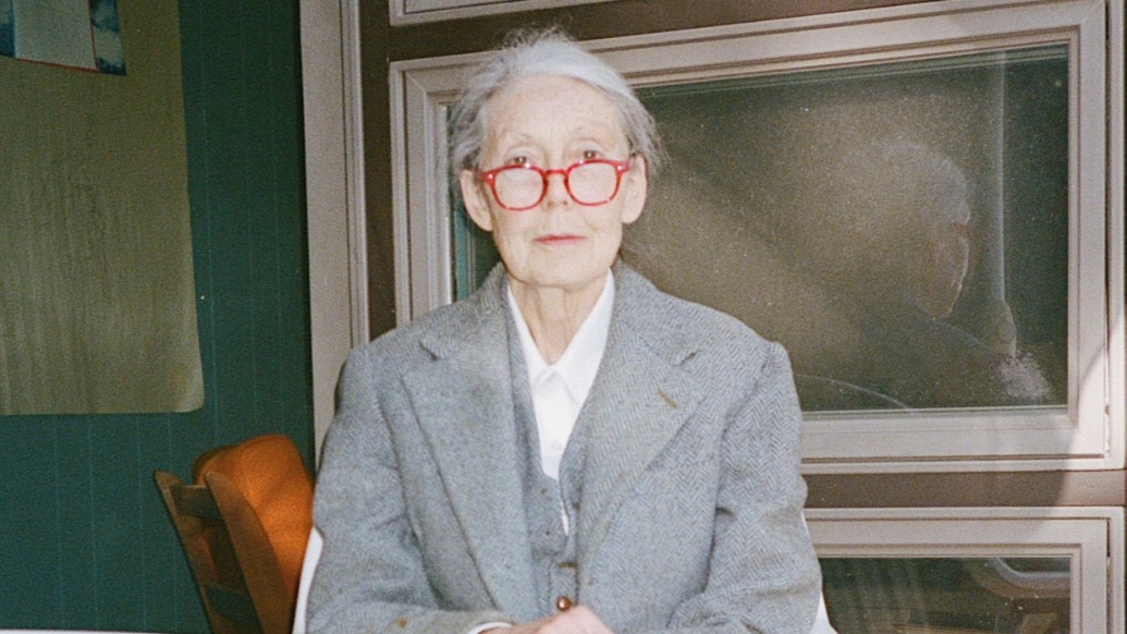 一分钟认识诺贝尔文学奖得主安妮・卡森