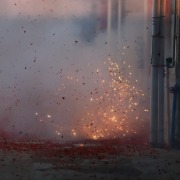 湖北宜城烟花爆竹爆燃事故调查报告发布：系顾客违规试放引发