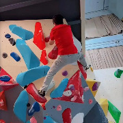 周鸿祎攀岩坠落致左膝粉碎性骨折：未来两三个月所有外出活动取消